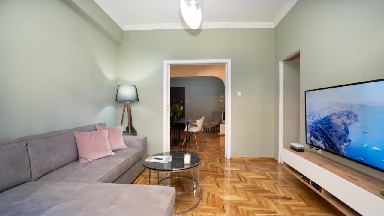 City Center Apt. On A Traffic Free Street Atenas Exterior foto